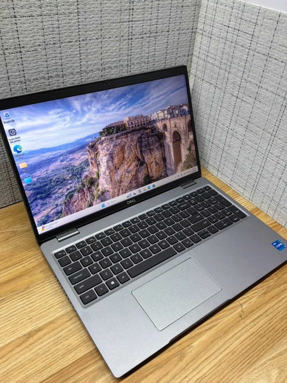 Dell Latitude 5520 15.6